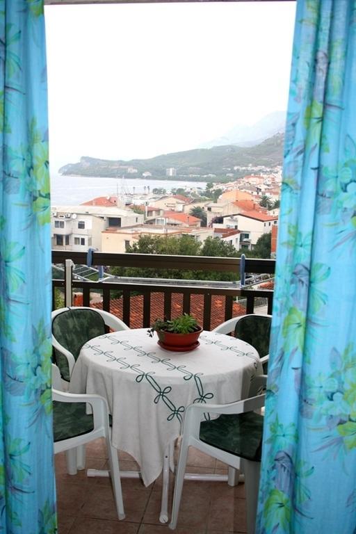 Apartments Mandic Tučepi Værelse billede