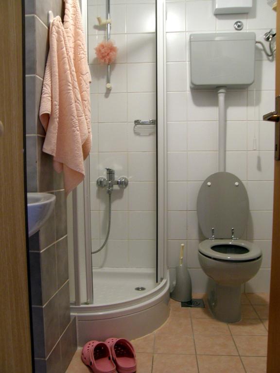 Apartments Mandic Tučepi Værelse billede